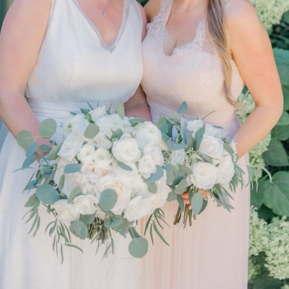 only wore once, no longer needed - Picture 5 of 5